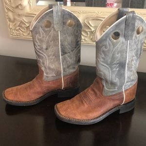 Kid’s cowboy boots